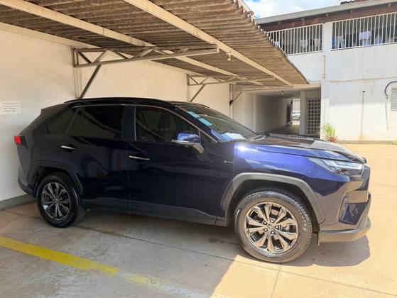 TOYOTA RAV4 2.5 VVT-IE HYBRID SX CONNECT AWD CVT